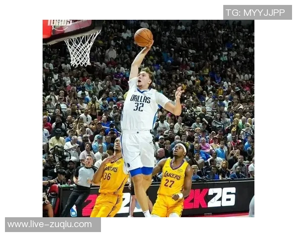 弗拉格在中近距离投篮表现堪比全明星球员引发热议