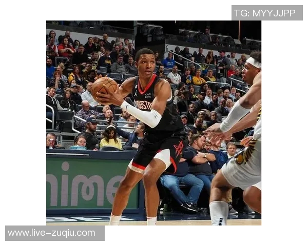 小贾赛后出席主场新仪式按下按钮点燃火箭梦想起飞