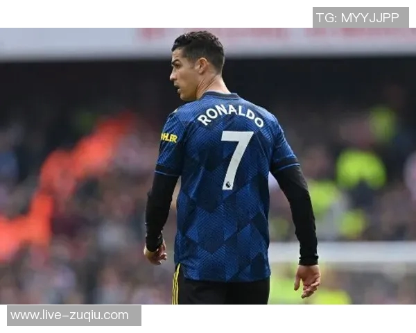 蓉城教练组金亨镒汉斯罗德里戈等六人离队引发球迷热议