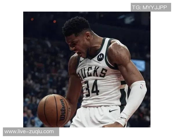 字母哥创历史新高前三场比赛得分破百篮板超四十助攻破十五