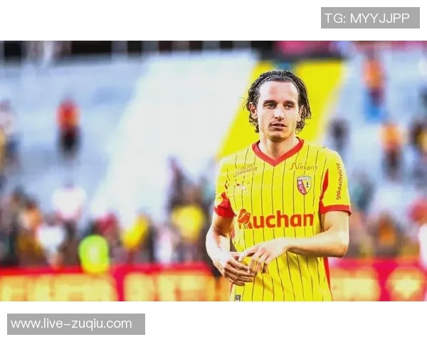 昔日马赛飞翼托万重返国家队身价大幅缩水至500万